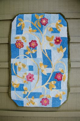 My First Rug: Antique Vine